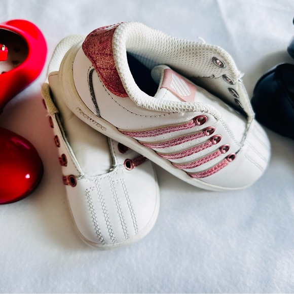 Pack of three pairs of shoes for girls size 8, in perfect condition - Picture 5 of 15